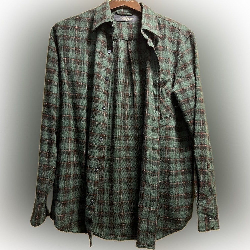 Men’s Tailor Vintage green single pocket flannel size M button down by Bogari
